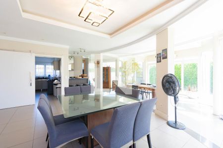 Casa à venda com 6 quartos, 928m² em Marechal Rondon, Canoas