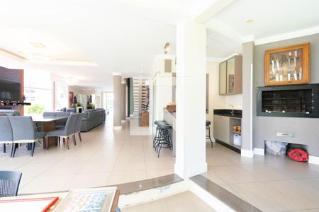 Casa à venda com 6 quartos, 928m² em Marechal Rondon, Canoas