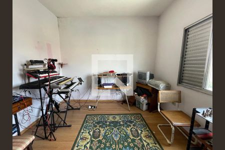 Quarto 1 de casa para alugar com 4 quartos, 98m² em Jardim das Vertentes, São Paulo