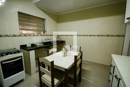 Cozinha de casa para alugar com 2 quartos, 70m² em Cidade Ocian, Praia Grande