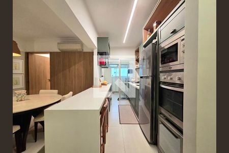 Cozinha de apartamento para alugar com 2 quartos, 68m² em Vila Olímpia, São Paulo