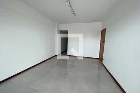 Sala de apartamento para alugar com 3 quartos, 96m² em Jardim Vinte E Cinco de Agosto, Duque de Caxias