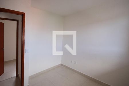 Quarto 1 de apartamento para alugar com 2 quartos, 40m² em Vila Mazzei, São Paulo