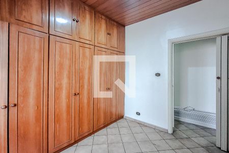 Quarto 2 de casa para alugar com 3 quartos, 500m² em Jardim da Gloria, São Paulo