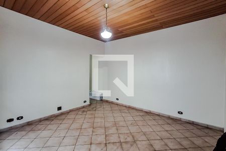 Quarto 1 de casa para alugar com 3 quartos, 500m² em Jardim da Gloria, São Paulo