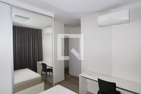 Suíte de apartamento para alugar com 2 quartos, 134m² em Lourdes, Belo Horizonte