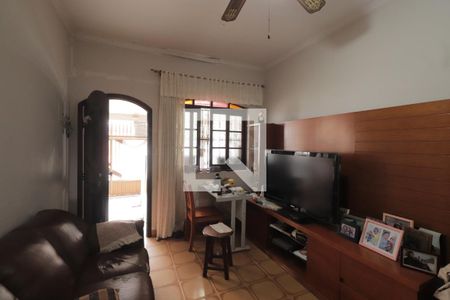 Casa à venda com 4 quartos, 200m² em Vila Gomes Cardim, São Paulo