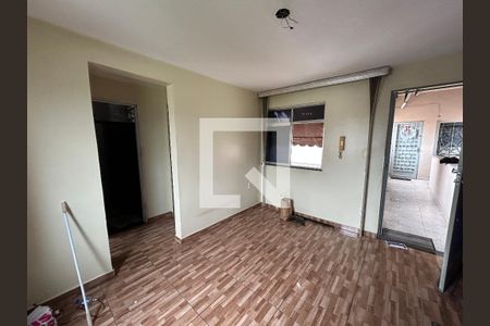 Sala de apartamento para alugar com 1 quarto, 49m² em Osvaldo Cruz, Rio de Janeiro