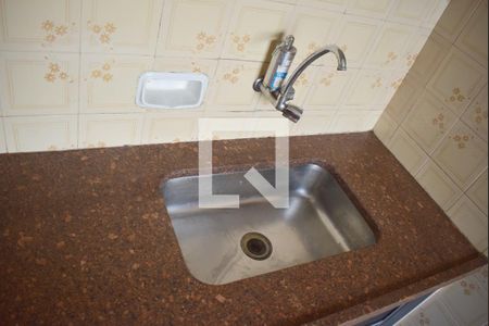 Cozinha - Torneira de apartamento para alugar com 2 quartos, 55m² em Vila Virginia, Ribeirão Preto