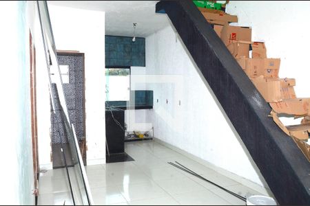 Sala de apartamento para alugar com 2 quartos, 60m² em Goiânia, Belo Horizonte