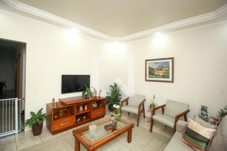 Sala de casa à venda com 4 quartos, 272m² em Vila Scarpelli, Santo André