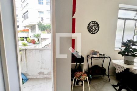 Sala  de apartamento à venda com 2 quartos, 66m² em Copacabana, Rio de Janeiro