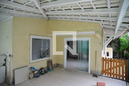 Entrada de casa de condomínio à venda com 4 quartos, 145m² em Barra da Tijuca, Rio de Janeiro