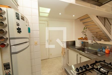 Sala_Cozinha de apartamento à venda com 1 quarto, 70m² em Alphaville Industrial, Barueri