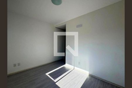 Quarto 2 de apartamento para alugar com 2 quartos, 62m² em Jardim do Salso, Porto Alegre