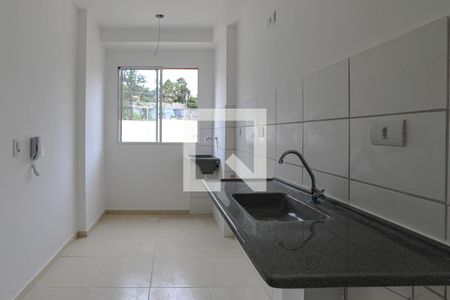 Cozinha de apartamento para alugar com 2 quartos, 42m² em Vila Suissa, Mogi das Cruzes