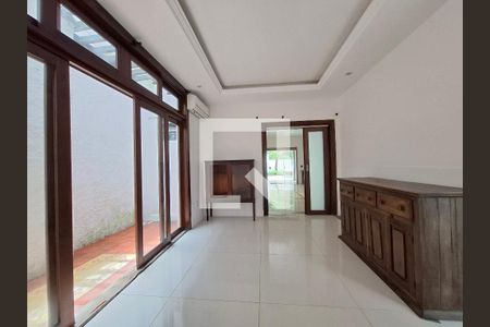 Sala de jantar  de casa para alugar com 4 quartos, 261m² em Cosme Velho, Rio de Janeiro