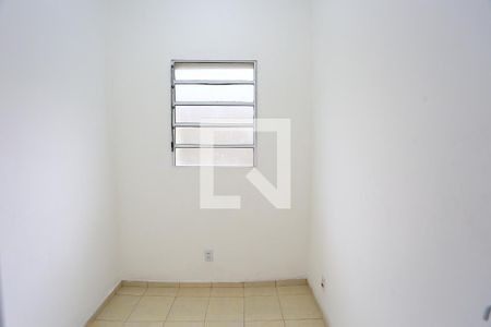 quarto 2 de casa para alugar com 3 quartos, 55m² em Capão Redondo, São Paulo