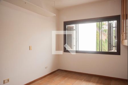 Quarto 1 de casa de condomínio para alugar com 4 quartos, 190m² em Indianópolis, São Paulo