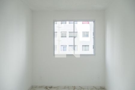 Quarto 2 de apartamento para alugar com 2 quartos, 43m² em Jardim Helian, São Paulo