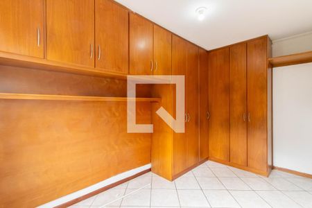 Quarto 1 de apartamento para alugar com 2 quartos, 56m² em Jardim Cocaia, Guarulhos