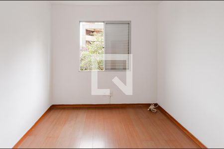 Quarto 1 de apartamento para alugar com 2 quartos, 70m² em Buritis, Belo Horizonte