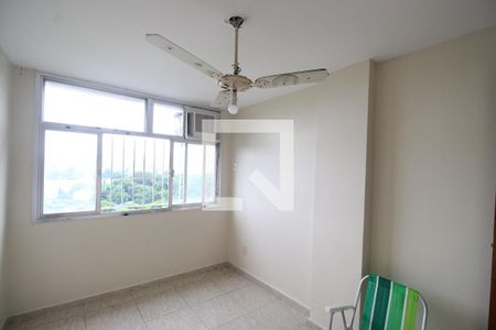 Quarto  de apartamento para alugar com 2 quartos, 62m² em Taquara, Rio de Janeiro