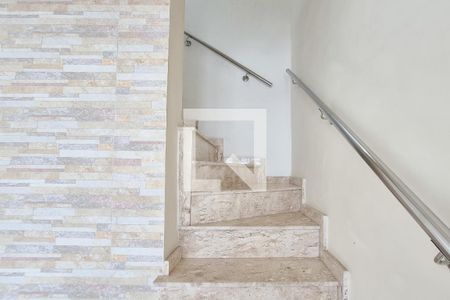 corredor de casa de condomínio para alugar com 2 quartos, 93m² em Nova Petrópolis, São Bernardo do Campo