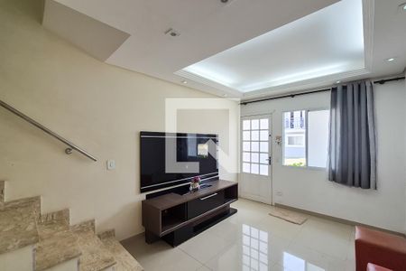 Sala de casa de condomínio para alugar com 2 quartos, 93m² em Nova Petrópolis, São Bernardo do Campo