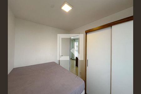 Quarto 1 de apartamento para alugar com 2 quartos, 42m² em Parque Industrial Tomas Edson, São Paulo