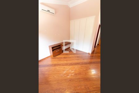 SUITE 1 de casa de condomínio para alugar com 4 quartos, 370m² em Loteamento Alphaville Campinas, Campinas