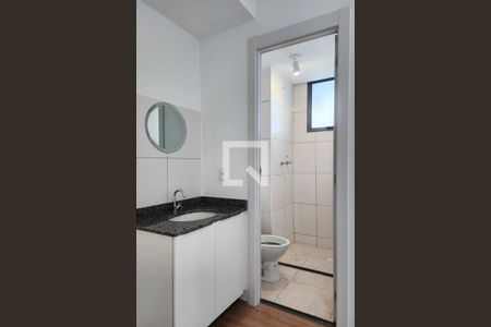 Banheiro  de kitnet/studio para alugar com 1 quarto, 36m² em Santo Cristo, Rio de Janeiro