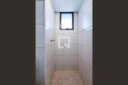 Banheiro  de kitnet/studio para alugar com 1 quarto, 36m² em Santo Cristo, Rio de Janeiro