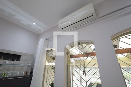 Sala de casa à venda com 2 quartos, 125m² em Utinga, Santo André