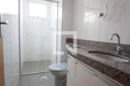 Banheiro Social de apartamento para alugar com 2 quartos, 106m² em Floresta, Belo Horizonte