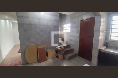 Casa para alugar com 2 quartos, 250m² em Km 18, Osasco