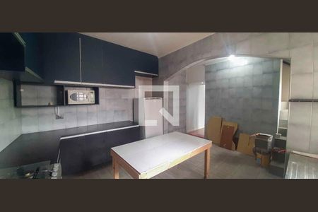 Casa para alugar com 2 quartos, 250m² em Km 18, Osasco