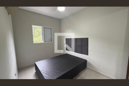 Quarto de apartamento para alugar com 2 quartos, 55m² em Jardim Professor Benoa, Barueri