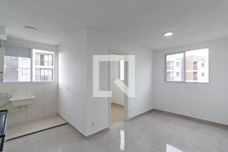 Sala de apartamento para alugar com 2 quartos, 32m² em Usina Piratininga, São Paulo