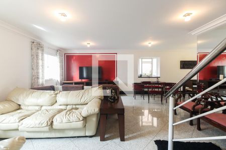 Sala  de casa de condomínio para alugar com 4 quartos, 220m² em Vila Carrão, São Paulo