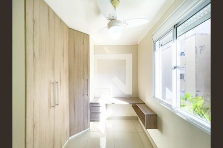 Quarto 2 de apartamento para alugar com 2 quartos, 58m² em Humaitá, Porto Alegre