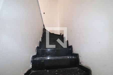 Escada de casa à venda com 3 quartos, 90m² em Vila Scarpelli, Santo André