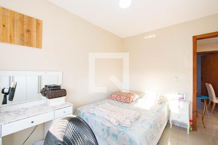 Casa à venda com 2 quartos, 95m² em Guajuviras, Canoas