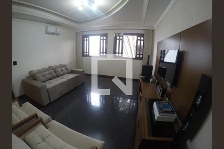 Casa para alugar com 3 quartos, 470m² em Vila Rezende, Goiânia