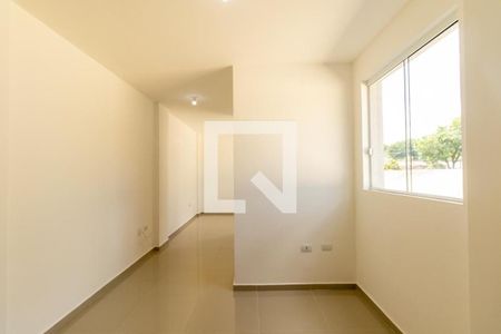Sala/Cozinha de apartamento para alugar com 1 quarto, 30m² em Jardim das Américas, Curitiba