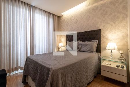 Quarto 1 de casa para alugar com 4 quartos, 380m² em Trevo, Belo Horizonte