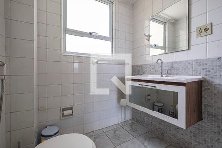 Banheiro de apartamento para alugar com 1 quarto, 35m² em Pinheiros, São Paulo