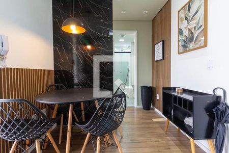 Sala e Cozinha de apartamento para alugar com 2 quartos, 30m² em Vila Esperança, São Paulo