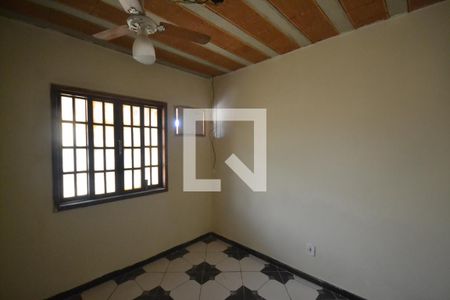 Quarto 1 de casa para alugar com 2 quartos, 136m² em Recantus, Belford Roxo