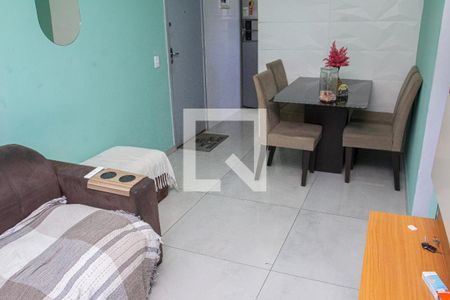 Sala de apartamento para alugar com 2 quartos, 47m² em Paciência, Rio de Janeiro